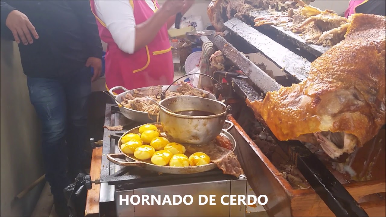 GUALACEO: COMIDA TÍPICA Y CHOLITAS LINDAS