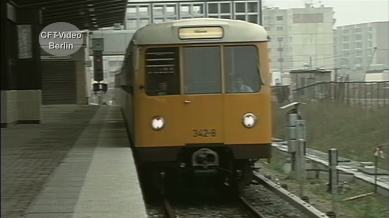 U-Bahn in Ost Berlin