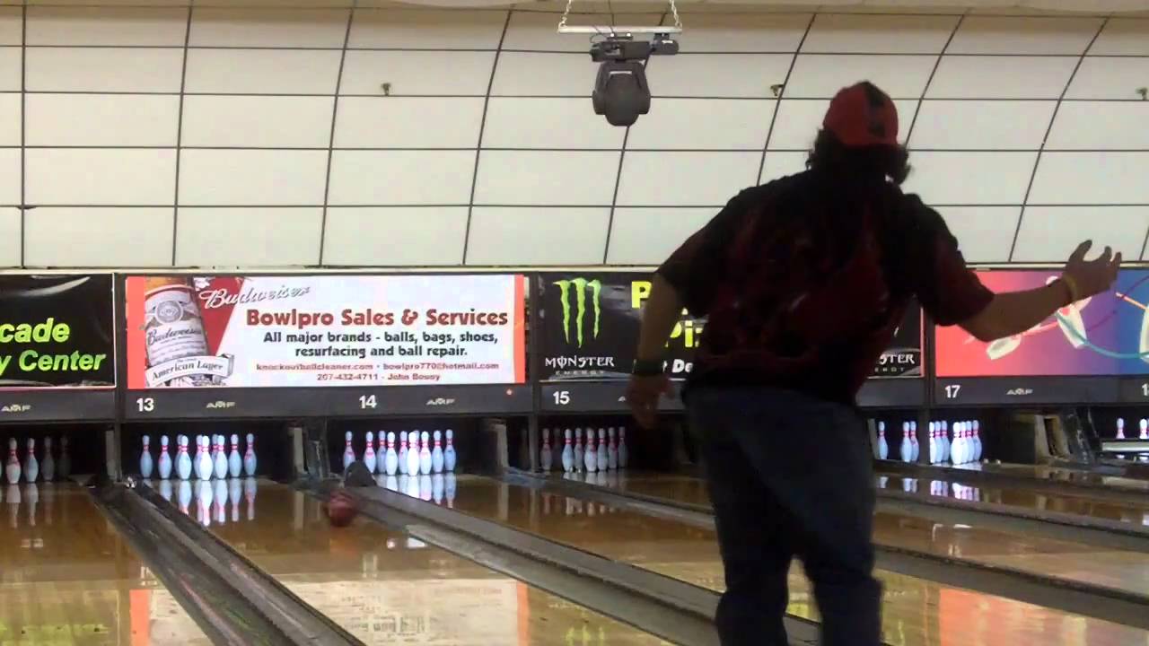 Me vs. Bowler4ever at Dover Bowl (From 11/3/10) Part 5