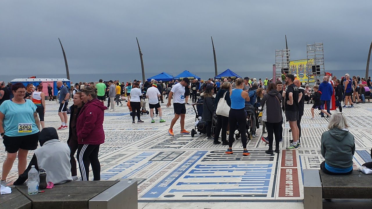 Sunday Blackpool Prom Closed England Later