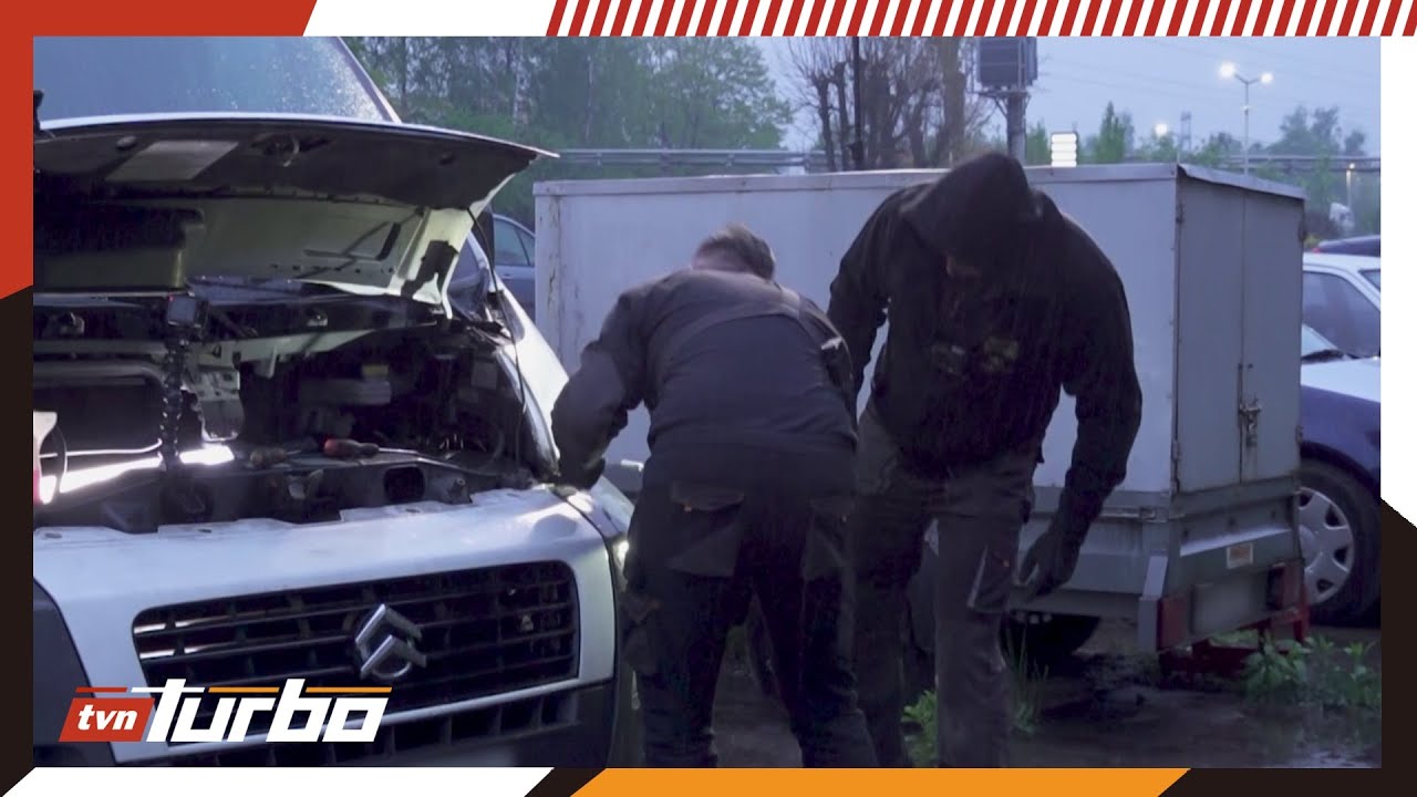 Wymiana żarówek w fatalnych warunkach kosztowała go 730 złotych 💡 | Mobilni mechanicy