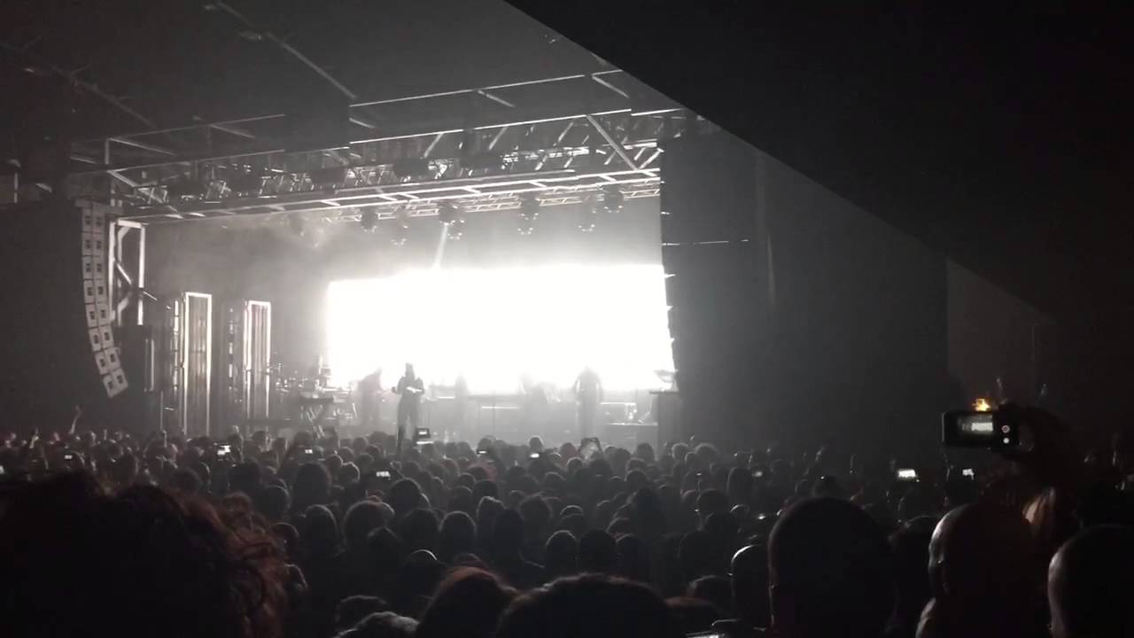 Massive Attack - Angel - Fabrique di Milano 12 Febbraio 2016