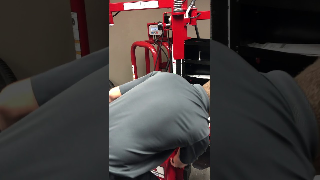 Coats 80C tire changer