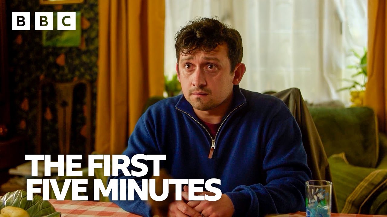 First five minutes of Can You Keep a Secret? - BBC