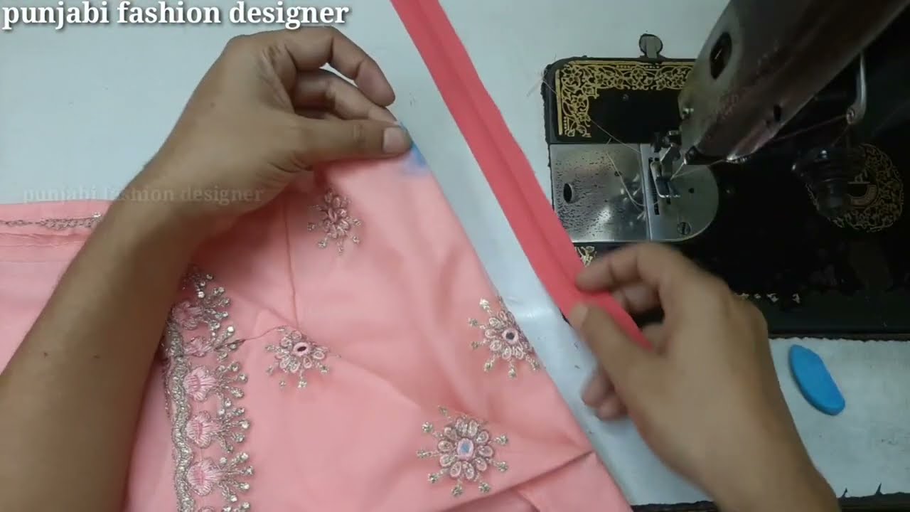 ब्लाउज के साइड में ऐसे चैन लगाए आसानी होगी । //blouse side chain