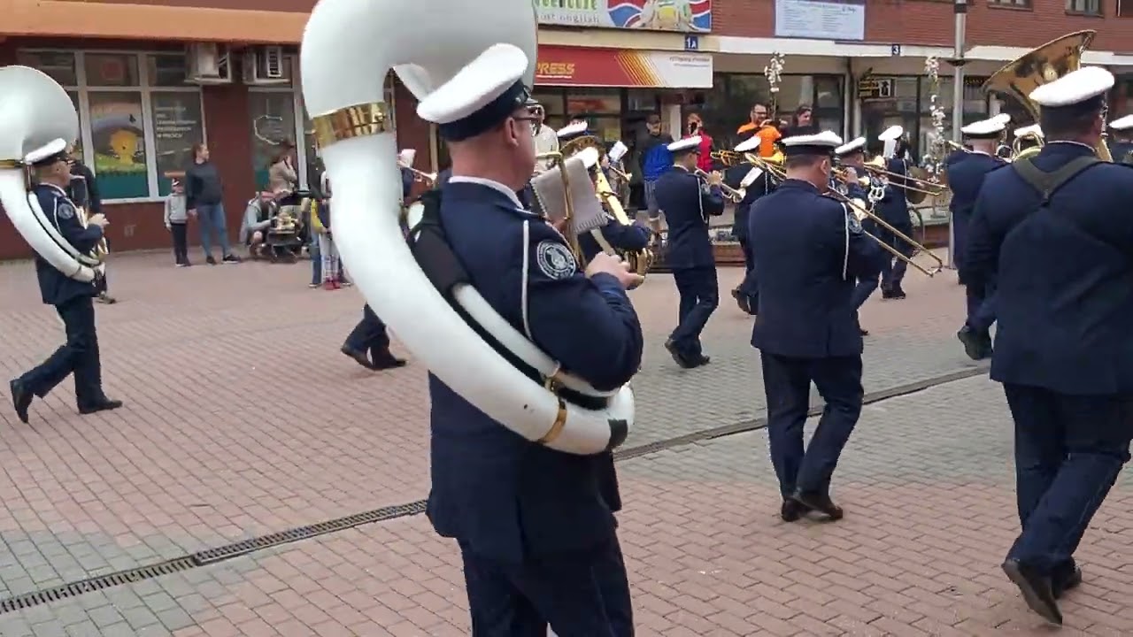 Wymarsz Mundurowych Orkiestr Dętych 08.05.2022 Grodzisk Mazowiecki