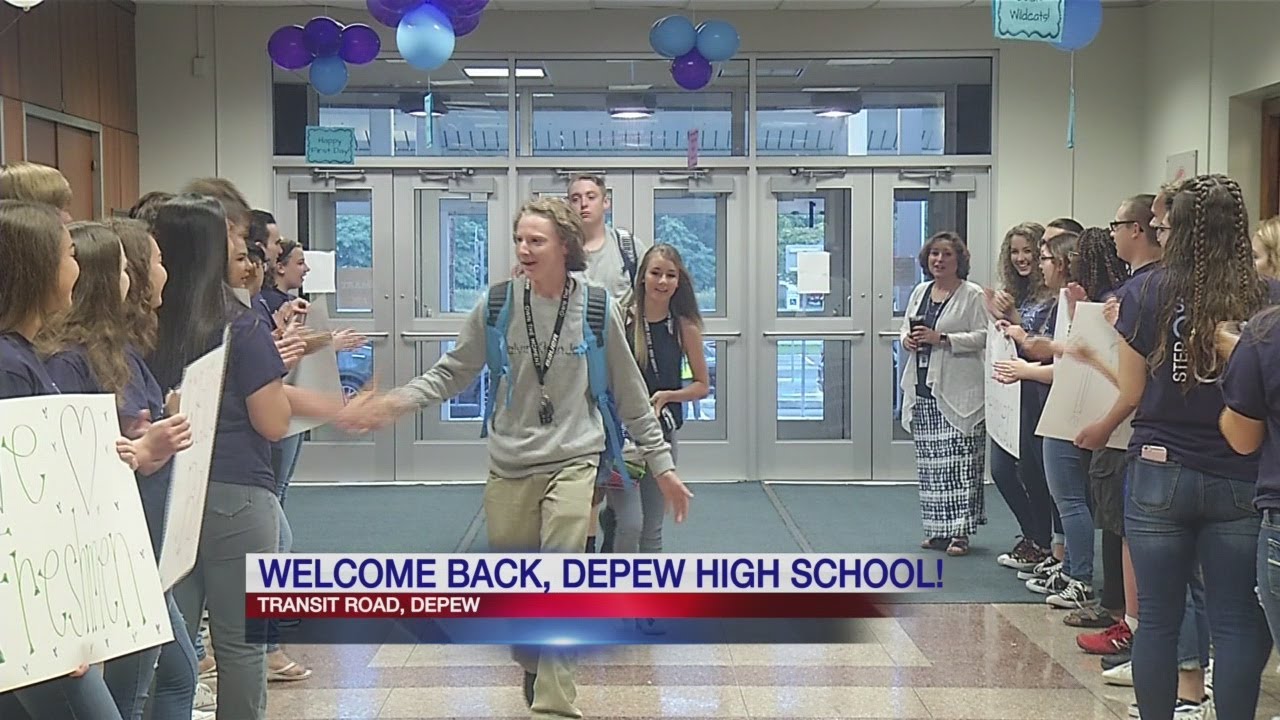 Depew High Schoolers carry on back-to-school tradition