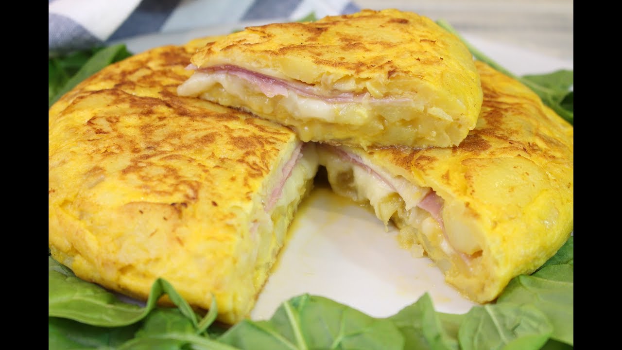 Tortilla de patata rellena de jamón y queso | Tortilla sandwich | Receta deliciosa