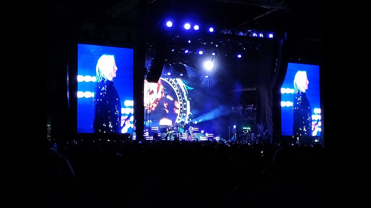 Def Leppard Rock of Ages and Photograph at Boardwalk Rock, Ocean City MD, May 17, 2025