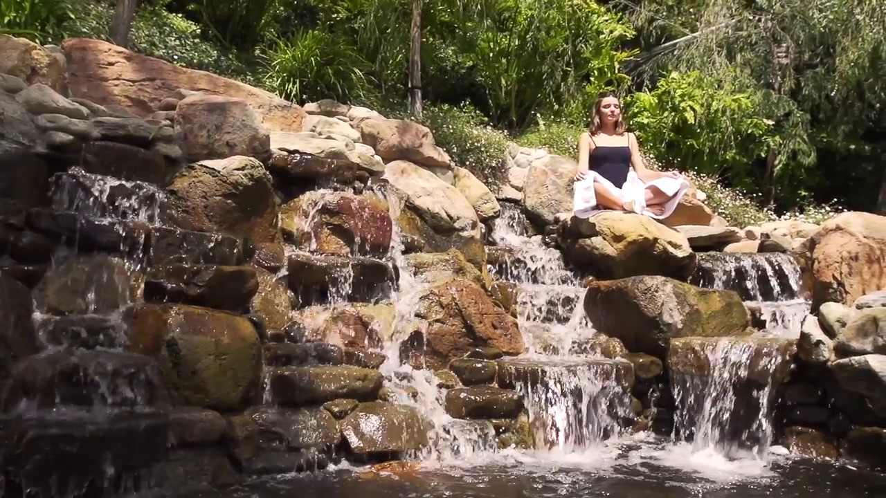 Miranda Kerr - Pre Wedding Detox [July 2017]