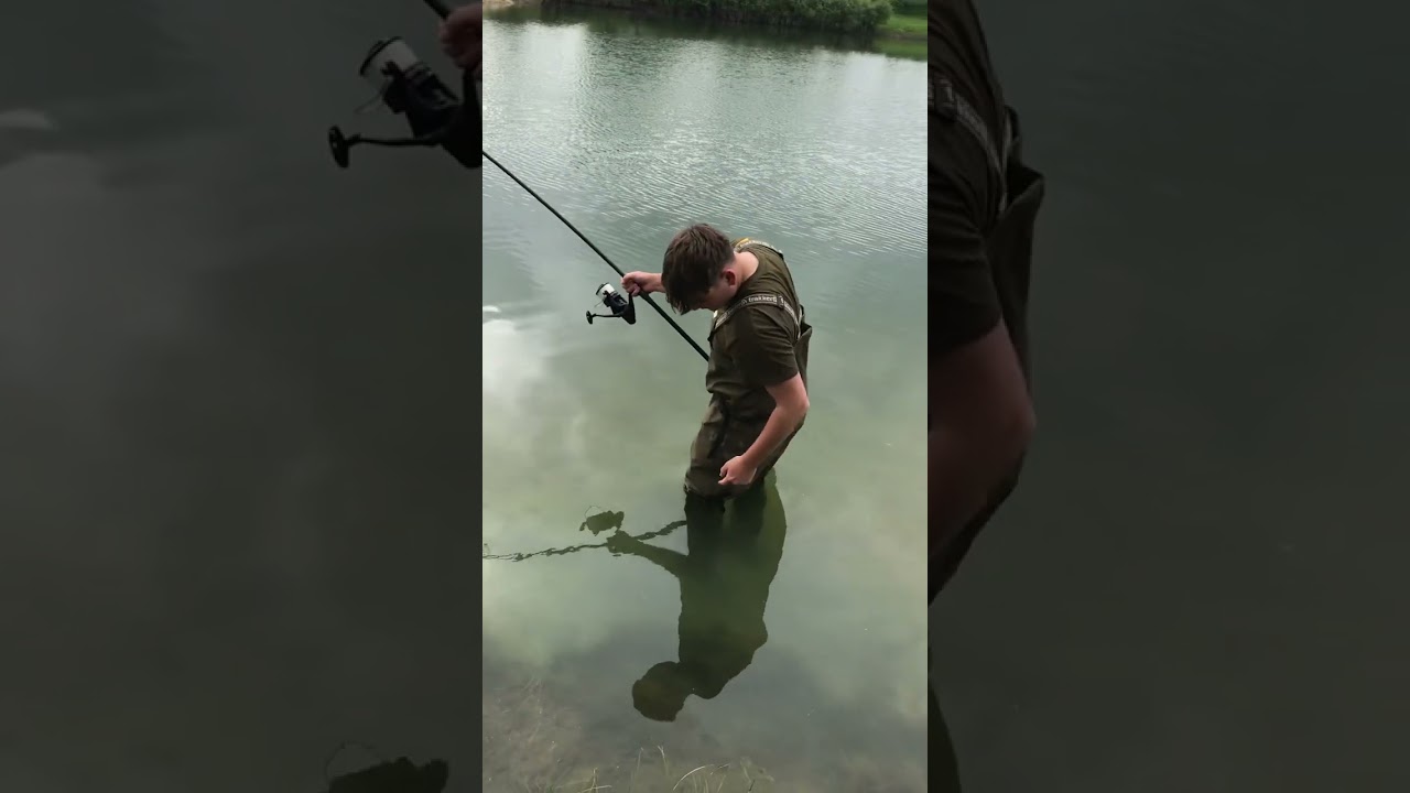Beaurepaire france fishing 168lb catfish!