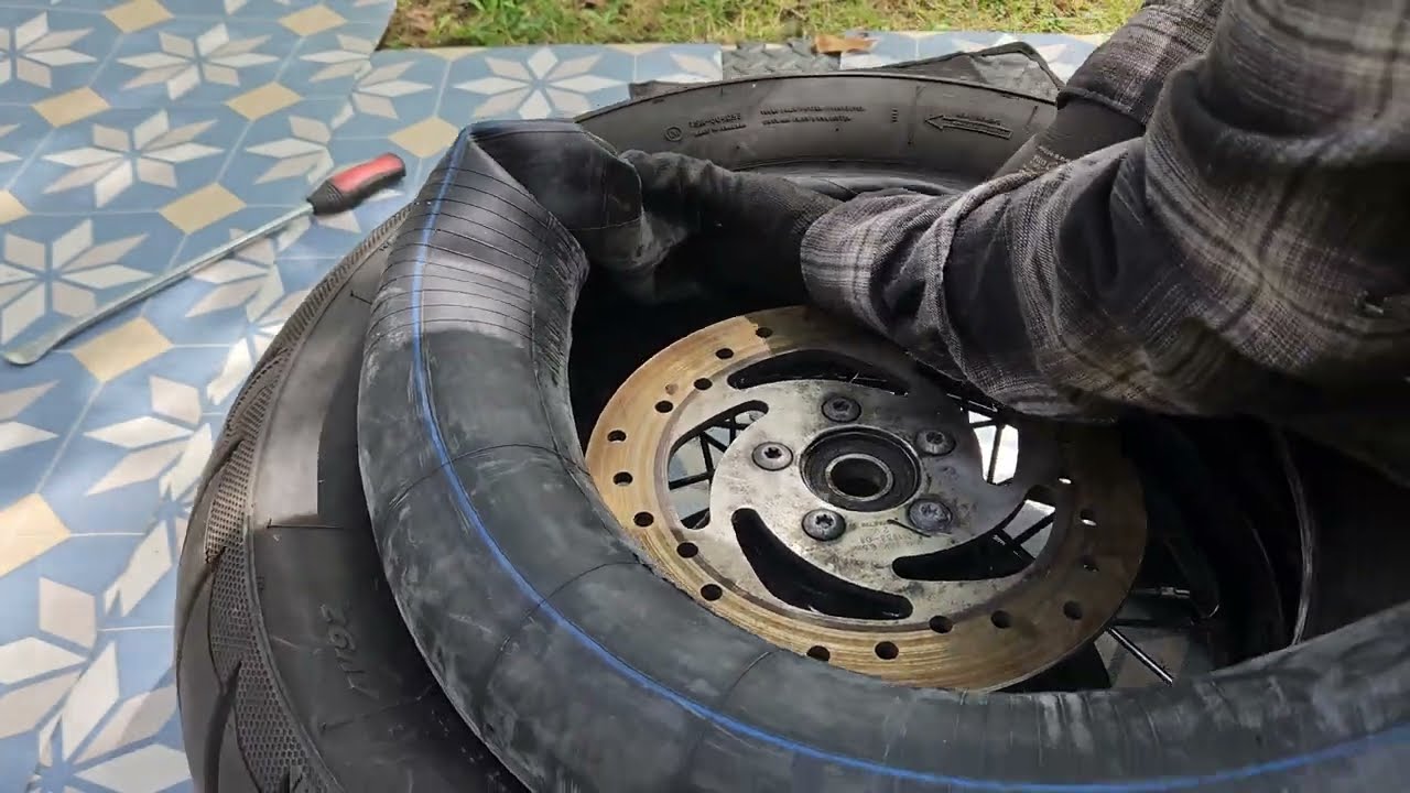 Sportster Rear Tyre Inner Tube installation
