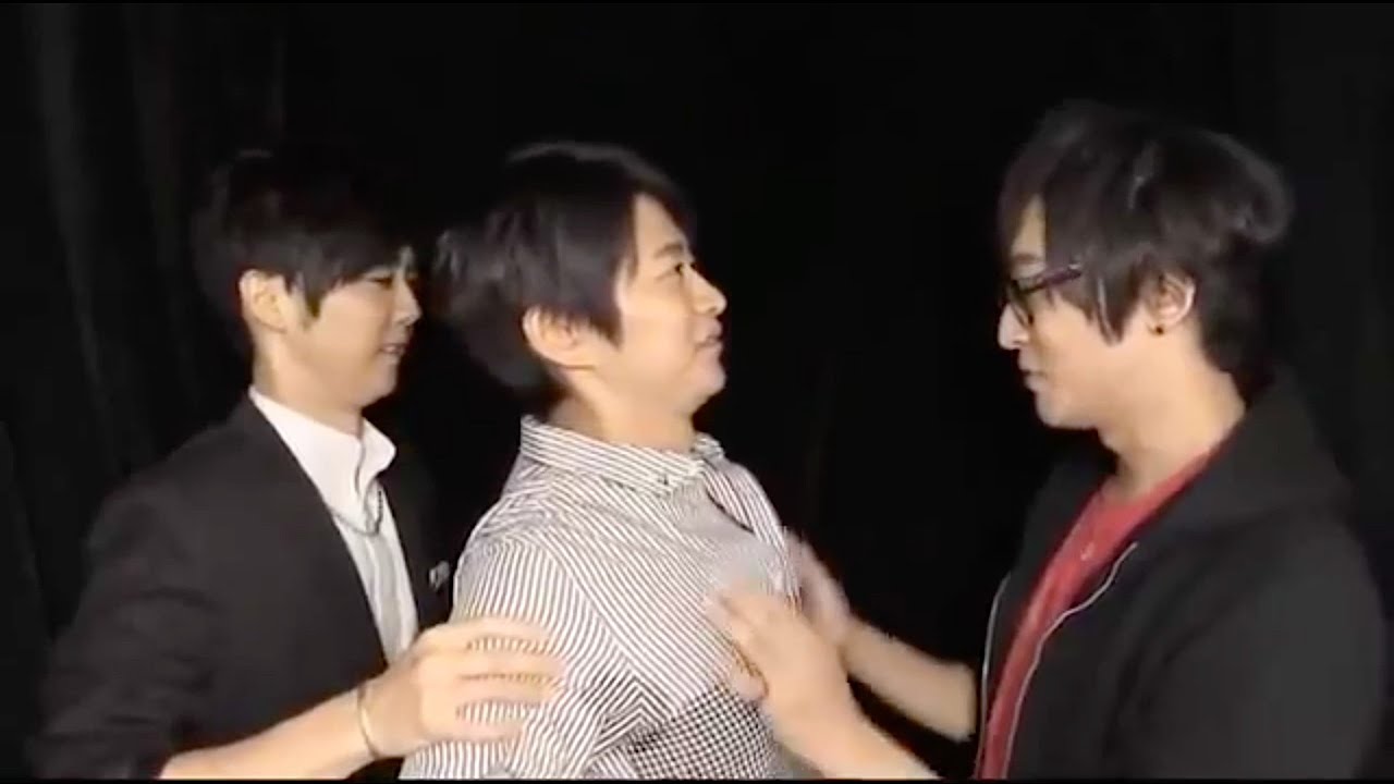Compilation of seiyuus touching Shimono Hiro's pigeon chest
