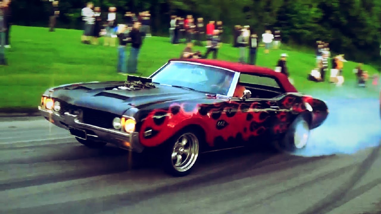 Street Burnouts!! Vantaa Cruising - July 2015