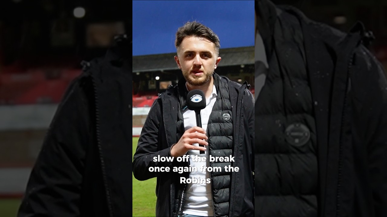 Full Time Debrief 🎤: Cheltenham Town 0-2 Grimsby Town #ctfc #efl #pitchside #mediapass