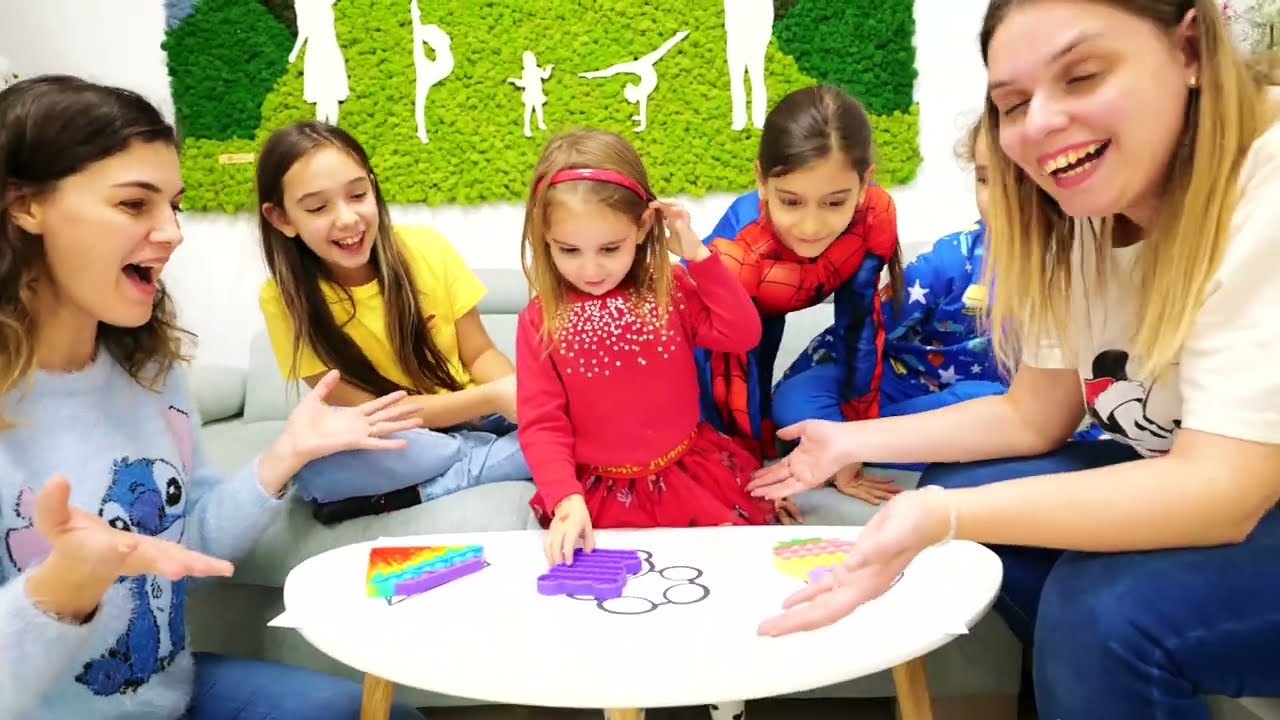 ⏰ 24 de ORE 🍿 POP IT Challenge între FAMILII 👨‍👩‍👧‍👧