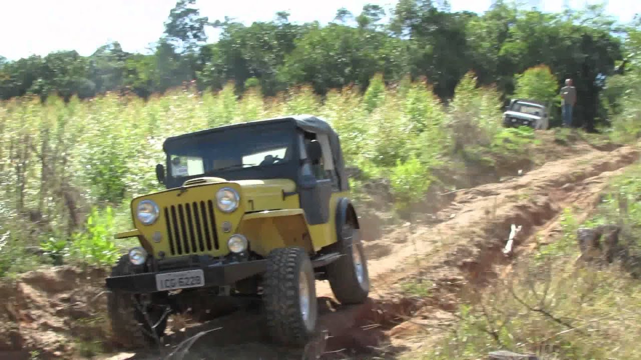 NIVA E JEEP WILLYS NA TRILHA DAS ARMADILHAS