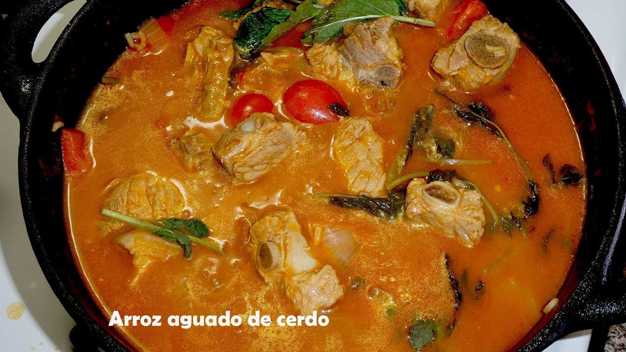 Arroz aguado con costillas de cerdo. Comida Nicaraguense