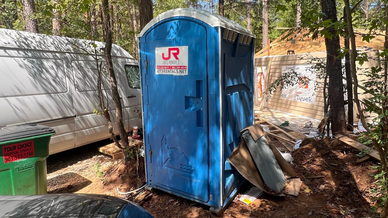 Blue PolyPortables Integra Porta Potty Review