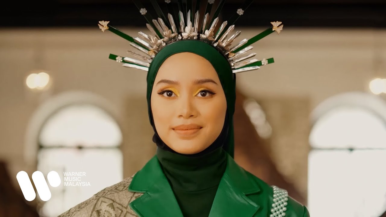 Bunga - Intan Payung feat. Noraniza Idris (Official Music Video)