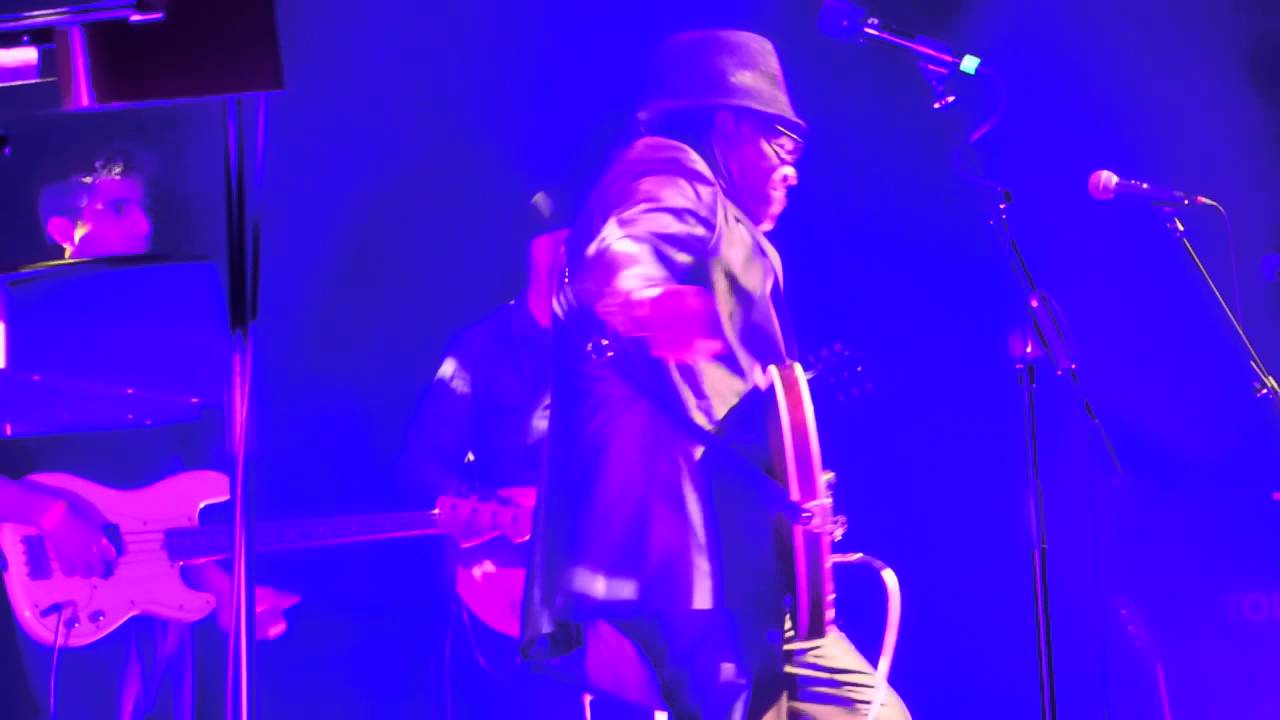 #1 JOE LOUIS WALKER  24 okt. 2015 @ Ramblin Roots, Tivoli Vredenburg, Utrecht NL