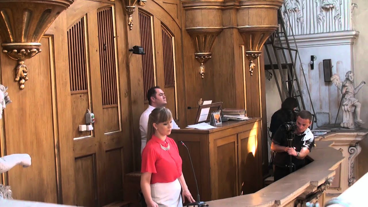 W cieniu Twoich rąk