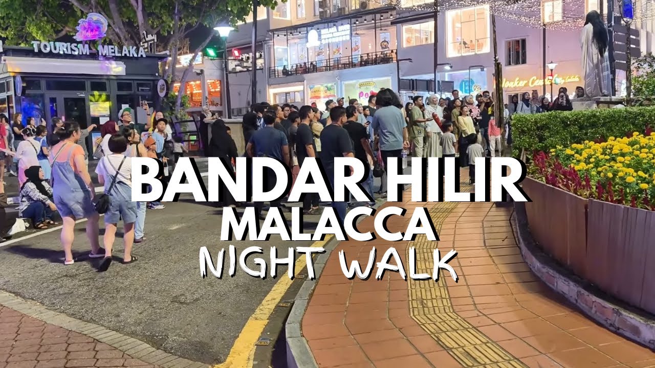 Saturday night walking around Bandar Hilir, Malacca 🇲🇾 | Night walking tour 4K .