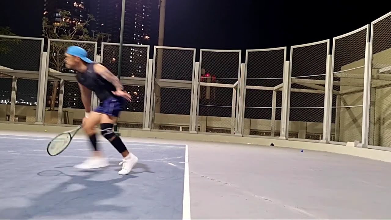 I Tried Hitting Only Forehands… BIG MISTAKE 😂