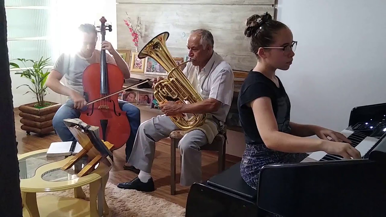 Hino 190 - Amados não temamos | Bombardino , Cello e Orgão | Maria Vitória CCB