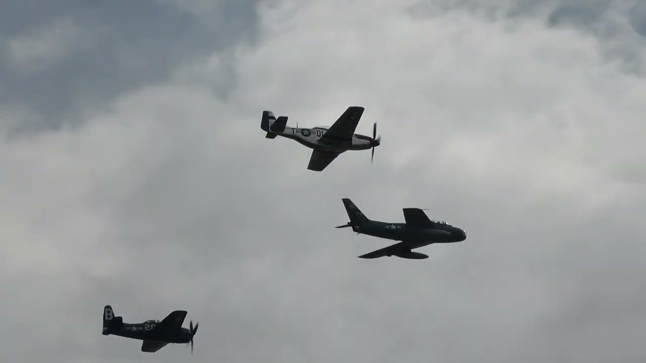 Canadair CL-13Sabre Mk6 Grumman F8F Bearcat, North American P-51D Mustang 'Flying Days:  Duxford2025