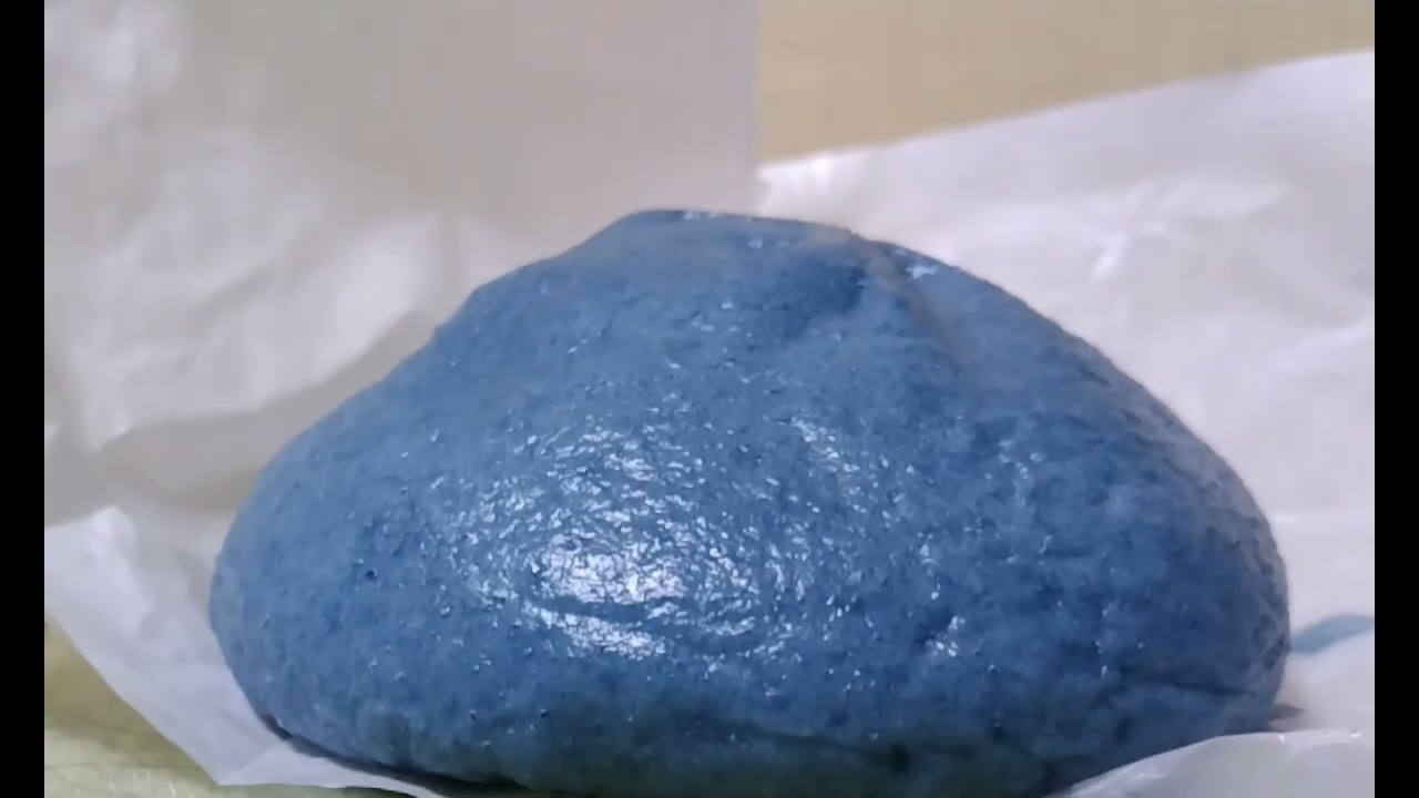 江の島の名物⁉️青い肉まん｢デニムまん｣