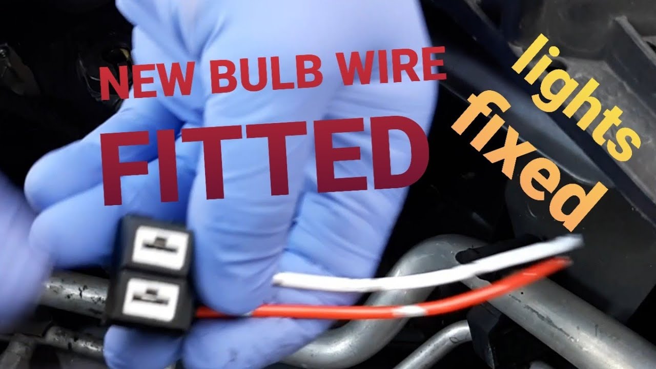 Fitting new H7 ceramic Car light socket   / headlight wire harness connector /