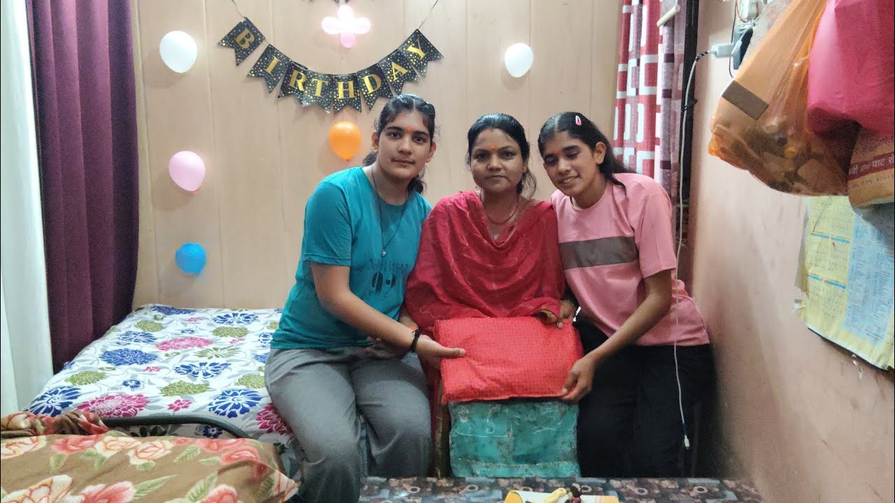 ताई जी का  birthday party 🥳🎂 Khushboo Rana vlogs😍