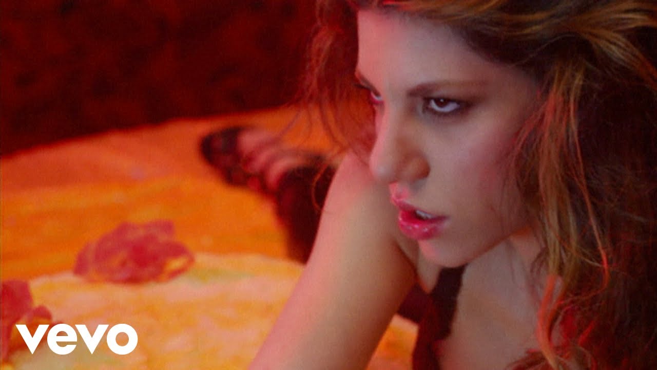 Ilia Darlin - Hit Me