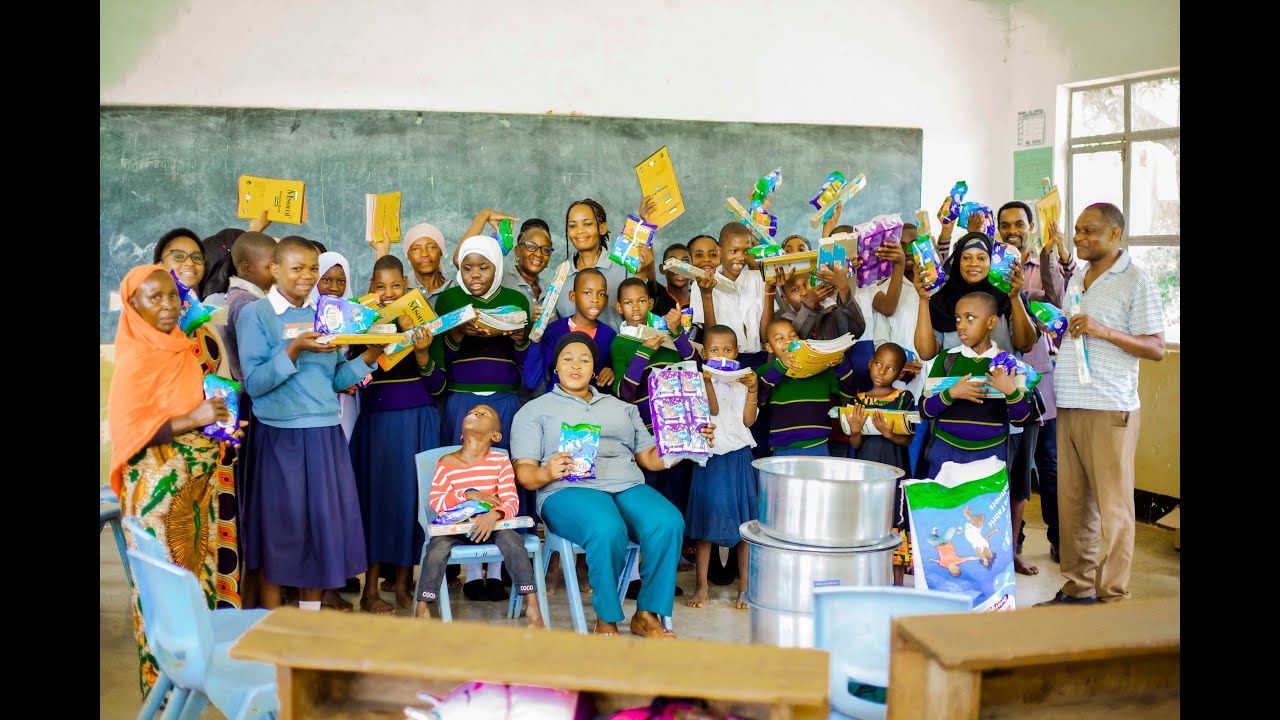 KUPAMBANA GROUP WATEMBELEA KITENGO CHA WATOTO WENYE MAHITAJI MAALUMU NA KUFANY MATENDO YA HURUMA