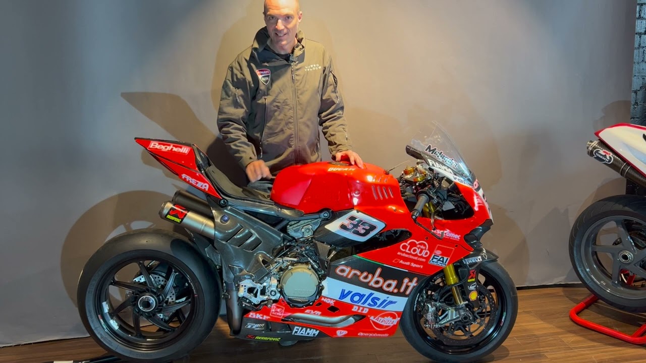 F18 Ducati panigale WSBK Melandri spec, продается на Lusso veloce, знакомство и запуск! какой звук!!