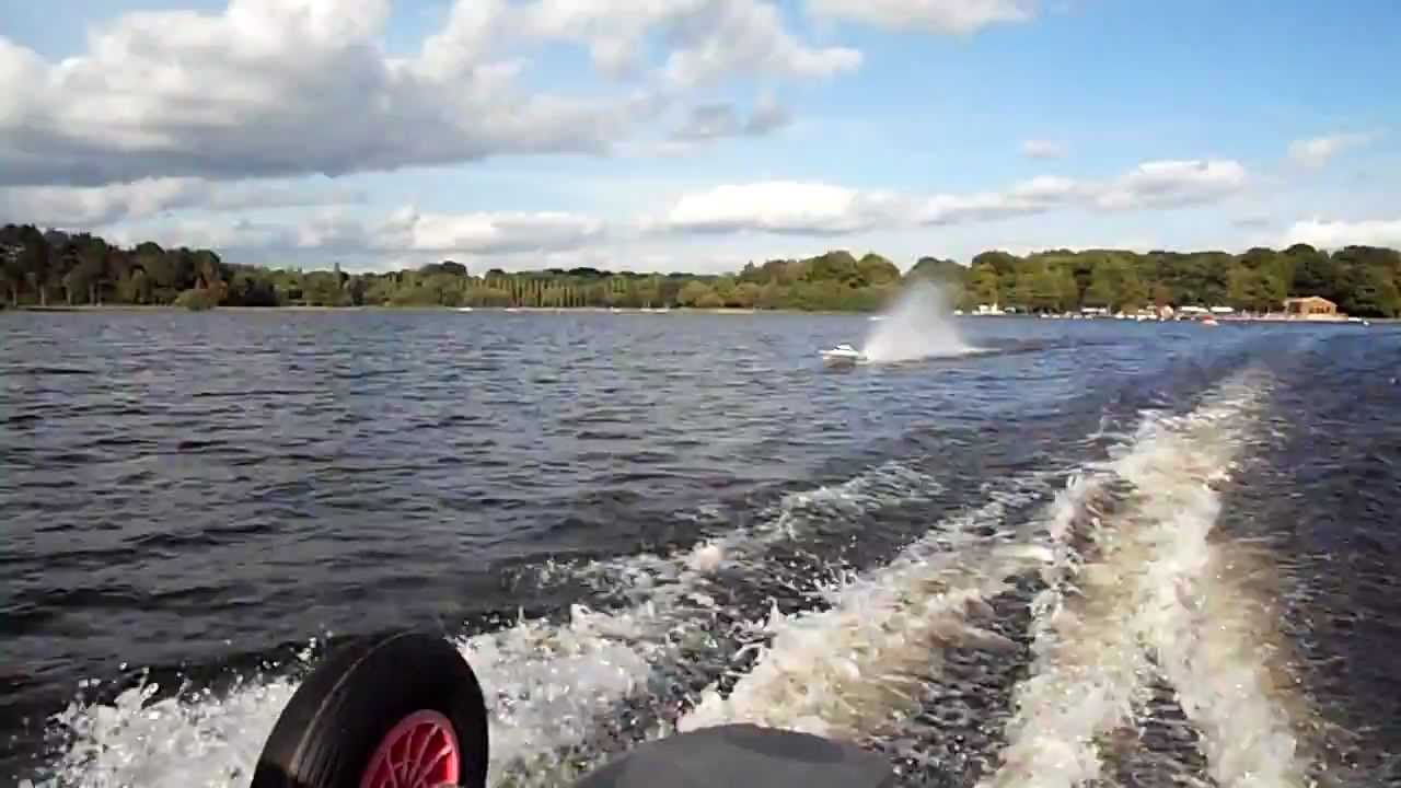 ZNETIX  PRIZIAC 2011  ( FOUNTAIN BOAT RC XXXL vs ZODIAC mk2 )