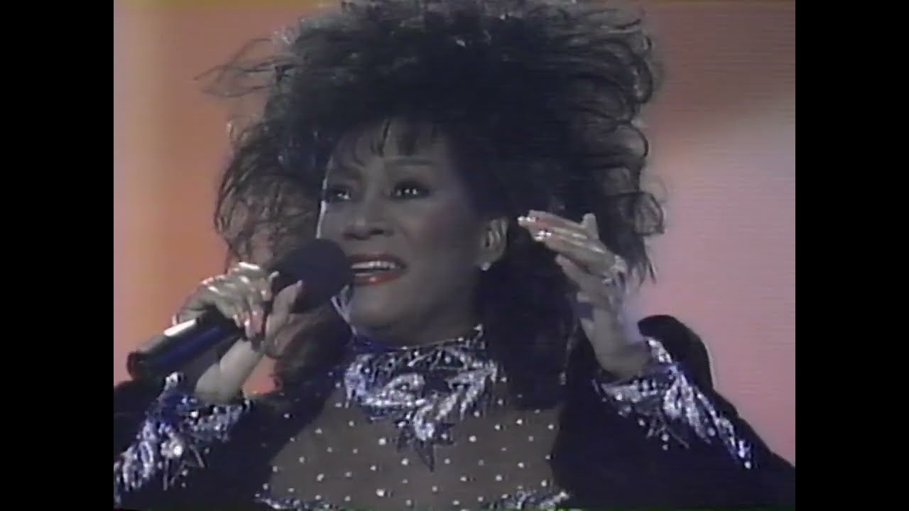 3rd Annual Soul Train Awards 1989 - Patti LaBelle Performs 