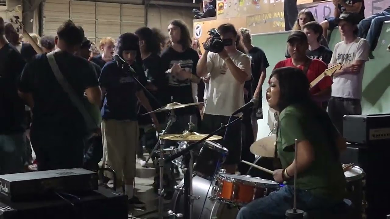 Stumik bug - San Francisco (I Hate Sex cover) (Live @ above board skatepark)