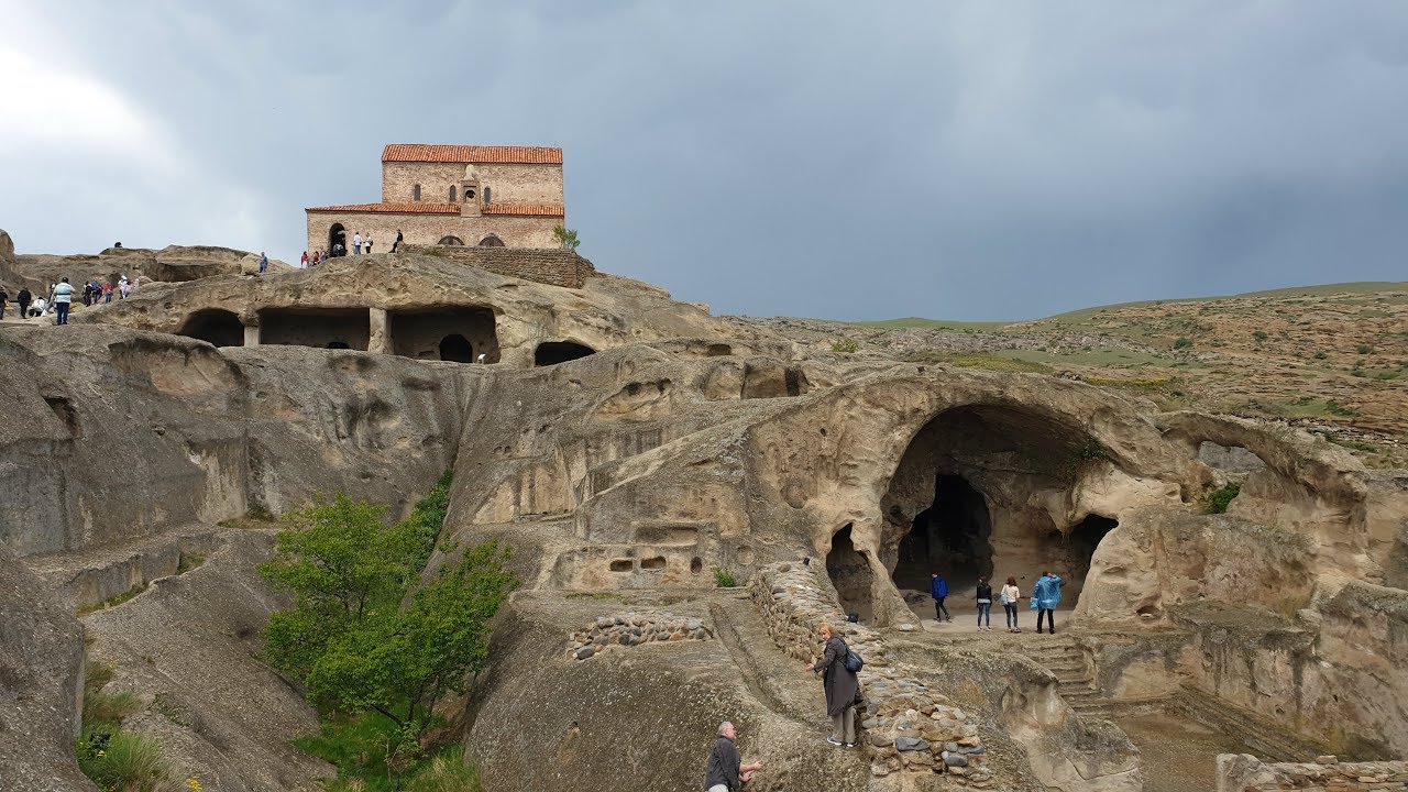 Uplistsikhe, la antigua ciudad en las rocas (viviendo en una cueva), Georgia