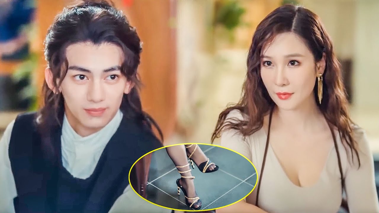Wanita kaya penuh jerawat, pemuda miskin sembuhkan hanya satu tusukan kaki!