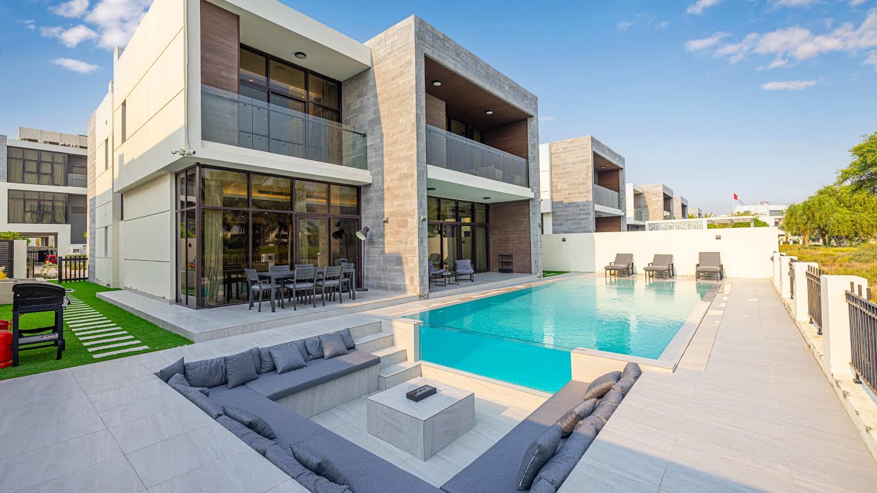 Luxury 5BR Villa with Private Pool & View