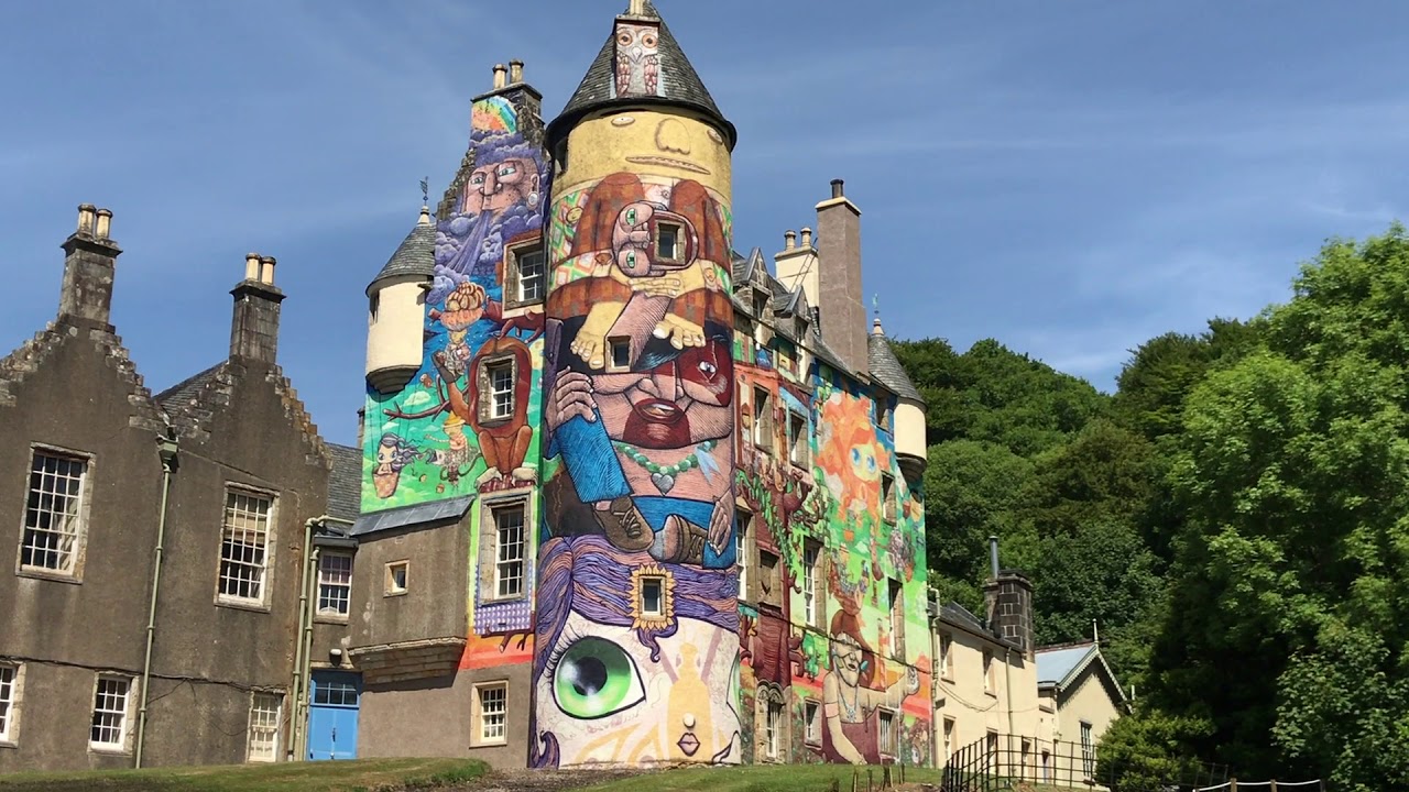 Scottish Showcase: Kelburn Castle