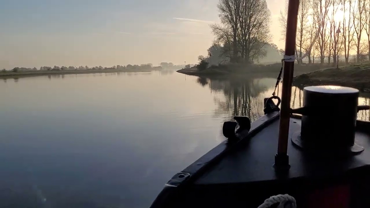 Sleepboot BIANCA | Lobith - Wijk bij Duurstede v.v. 30-10-2022