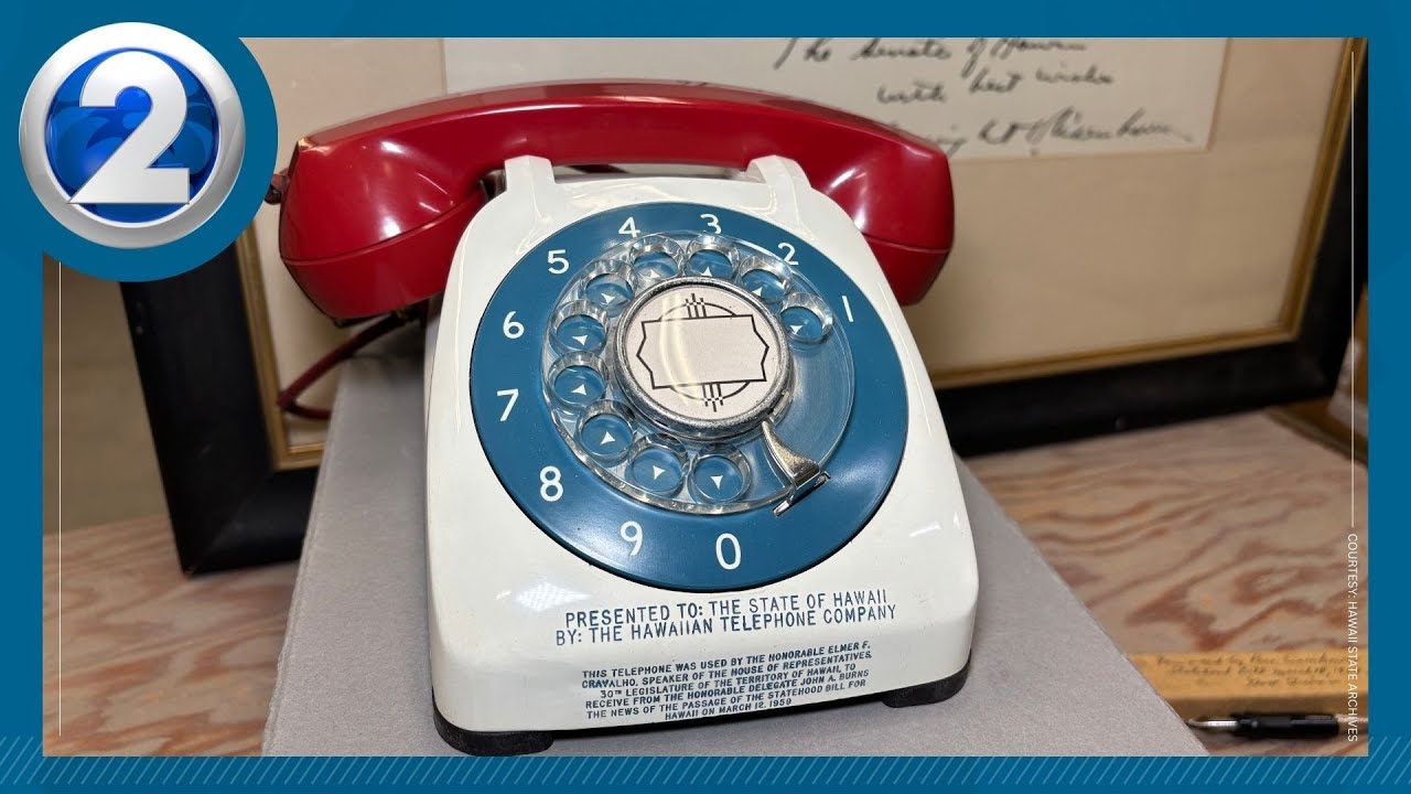 A red, white and blue phone changed Hawaiʻi’s history: PHOTOS