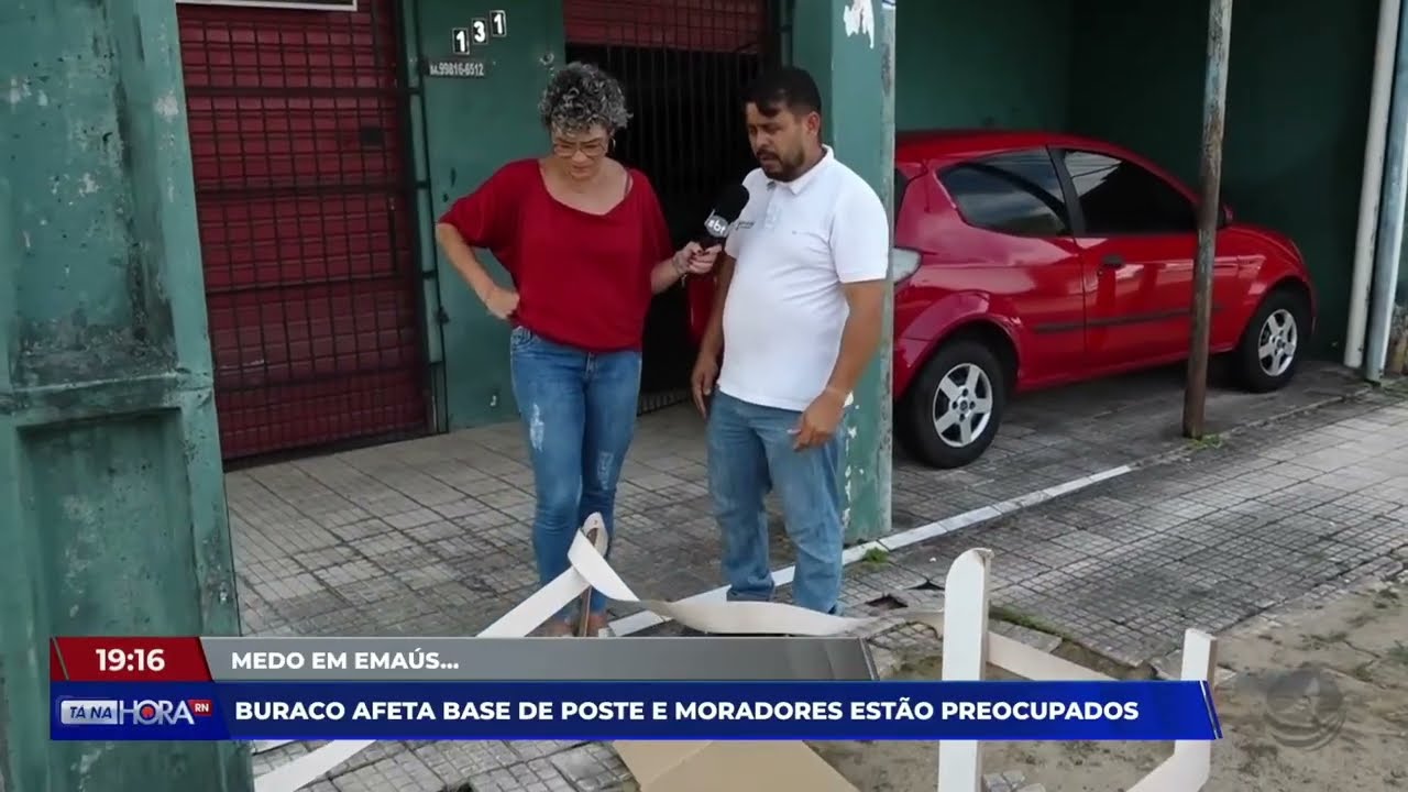 Buraco afeta base de poste e moradores estão preocupados no bairro Emaús em Parnamirim