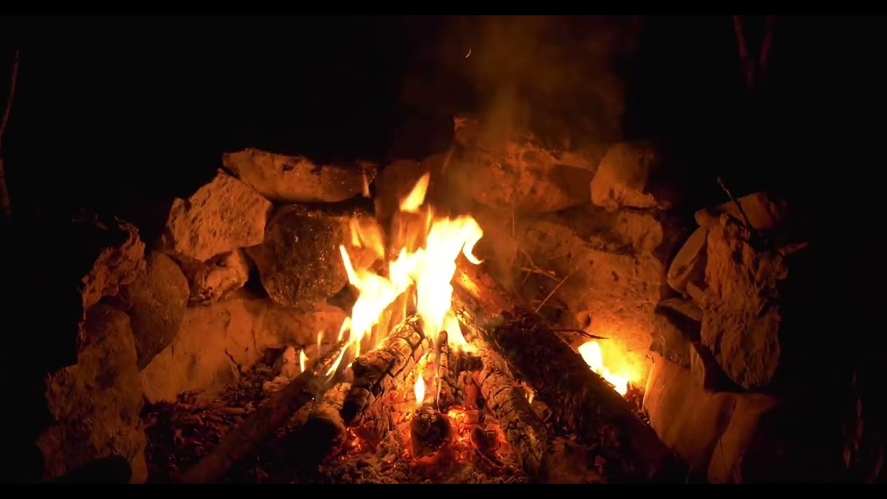 Cozy Crackling Fire & Gentle Piano [4K] | Ambient Music for Relaxation