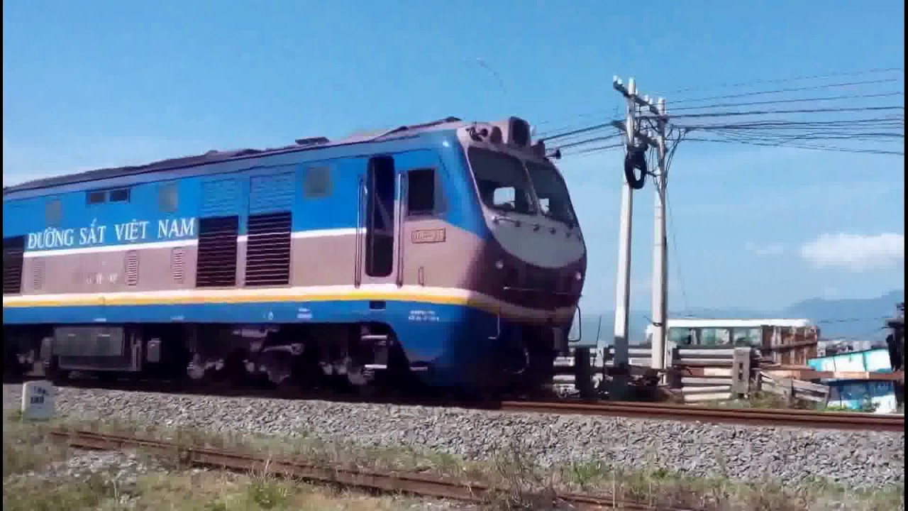 (C) Trumpet whistles of locomotives