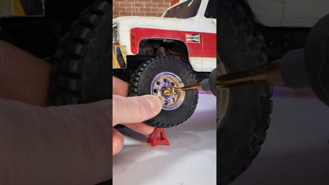 World's Fastest RC Pitcrew!! 🤣 #shorts #rc #chevy #truck