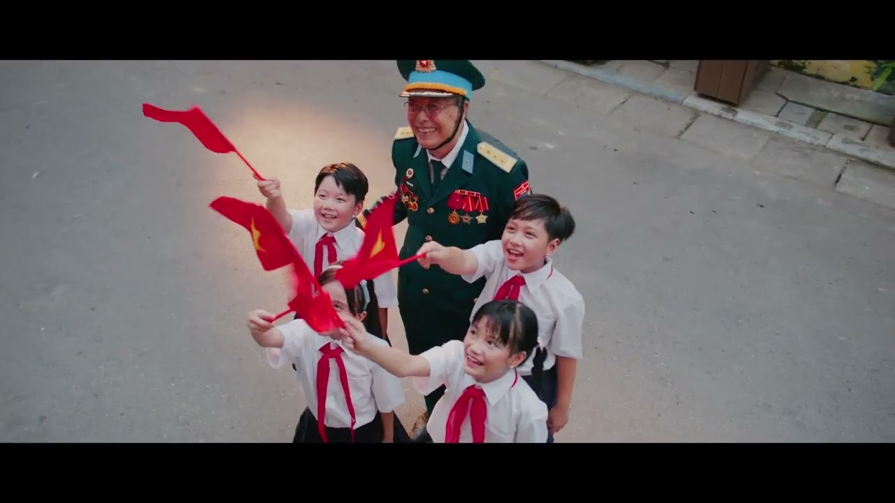 Bình Trị Thiên - Việt nam tự hào vững bước tương lai